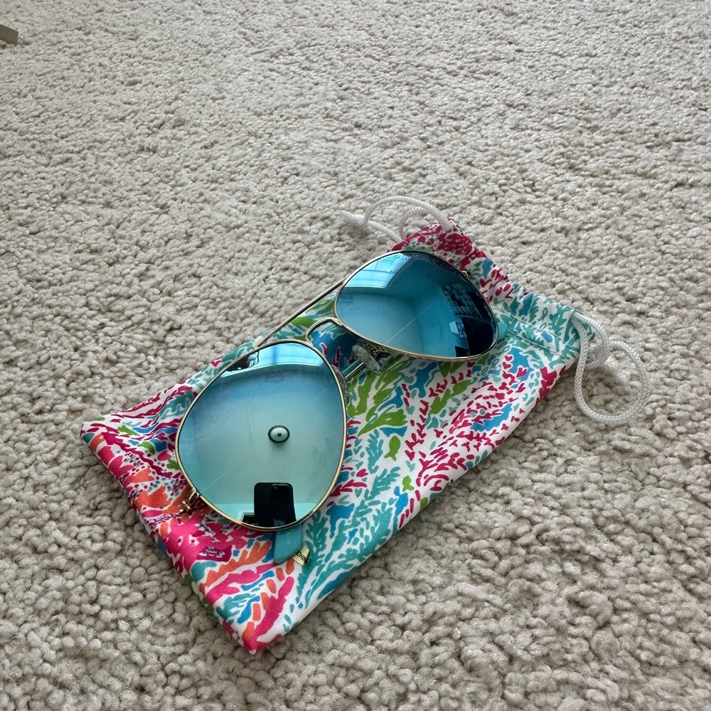 Lilly Pulitzer Blue Mirrored Sunglasses with Fabric Case